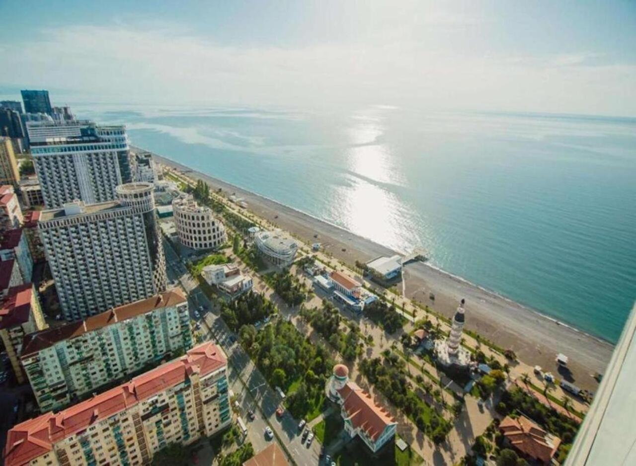 Holiday In Orbi Lägenhet Batumi Exteriör bild